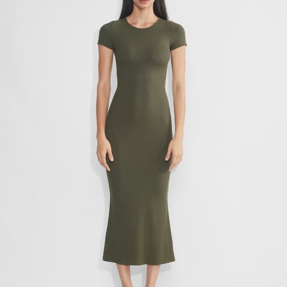 Aritzia Crewneck Ribbed Maxi Green Dress